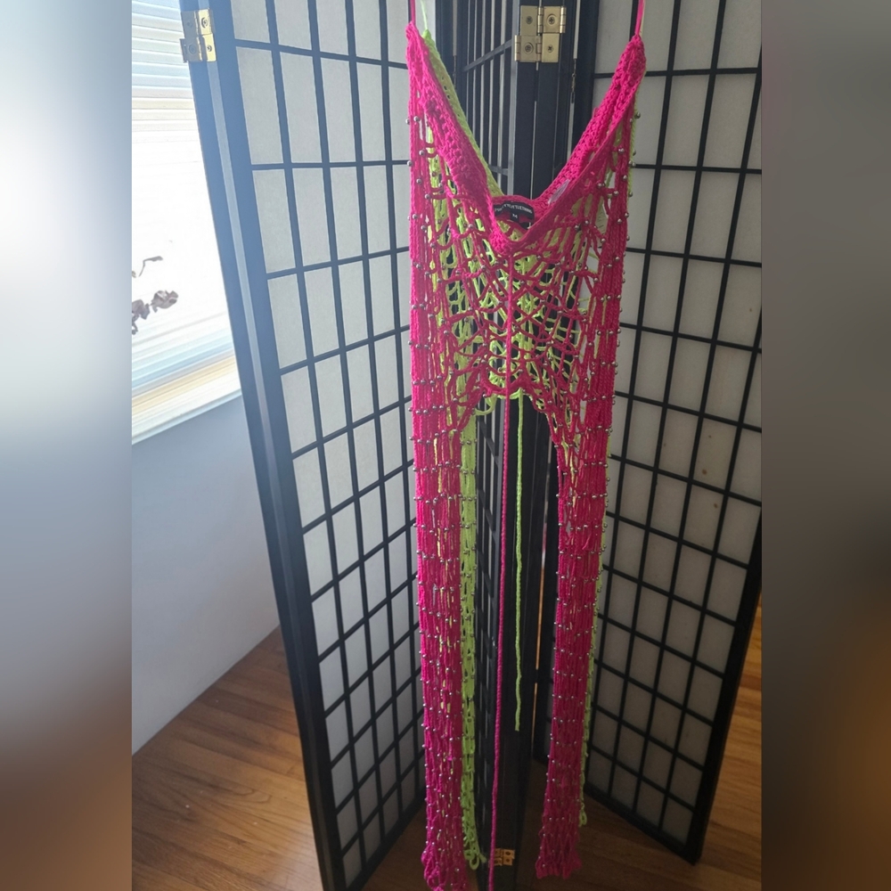 PrettyLittleThing Hot Pink Fishnet Pants - Picture 2 of 7